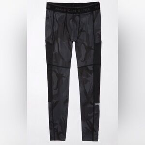 NWOT- American Eagle Outfitters printed active wear leggings